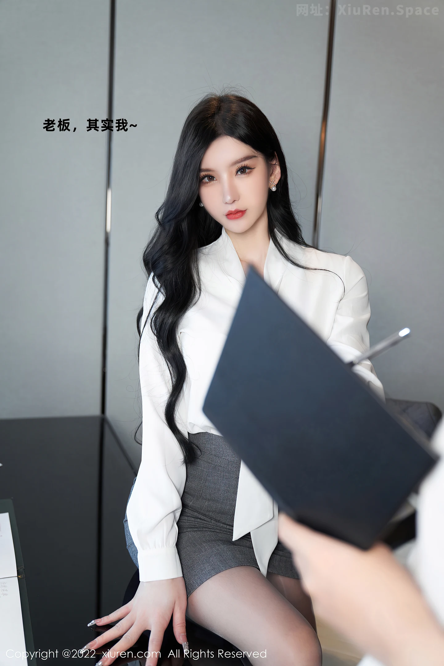 图片[3]-[XiuRen秀人网] VOL.5177 女神周于希Sally心愿旅拍性感职业装+黑色情趣服饰完美诱惑写真81P-秀人网官方网站